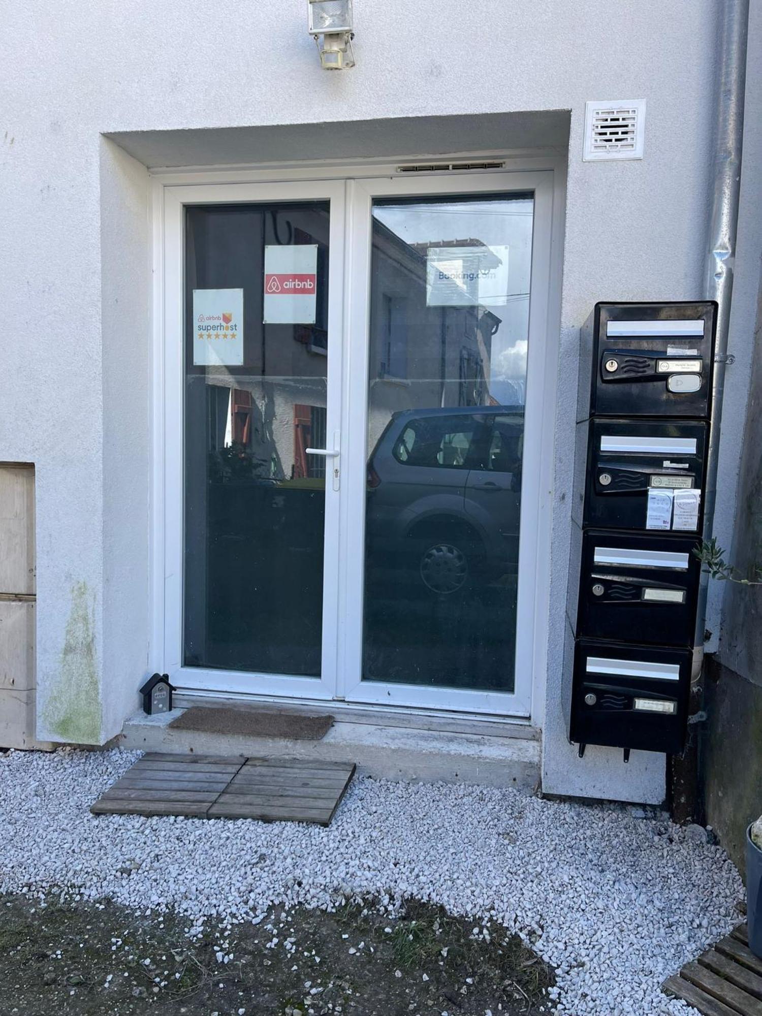 Appartement Villiers Sur Morin Proche De Disneyland Bagian luar foto