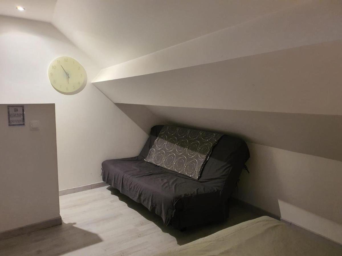 Appartement Villiers Sur Morin Proche De Disneyland Bagian luar foto